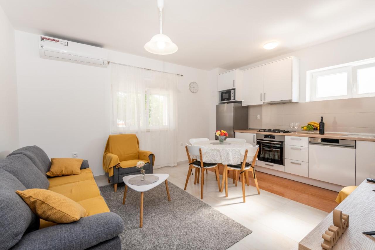 Apartman Galov Metković Exterior foto