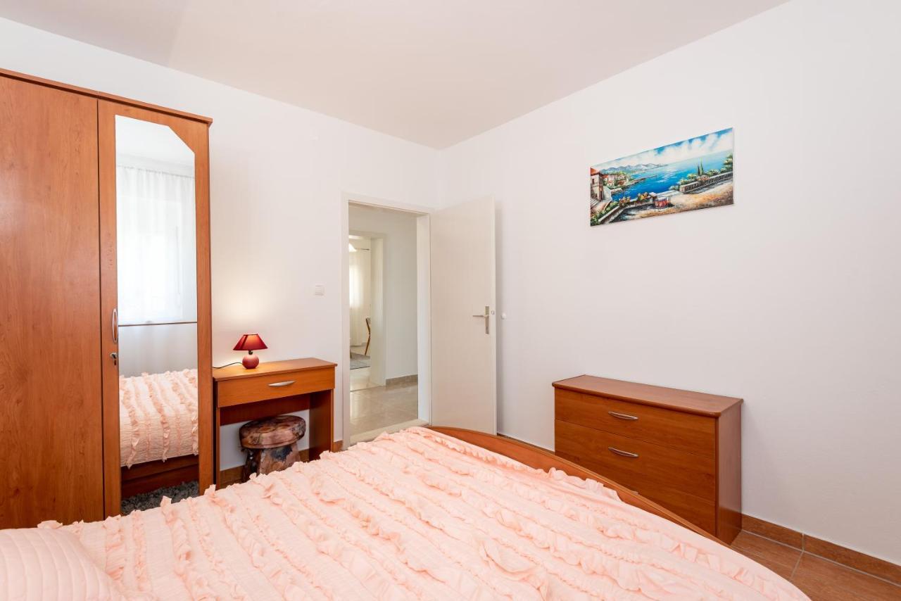 Apartman Galov Metković Exterior foto